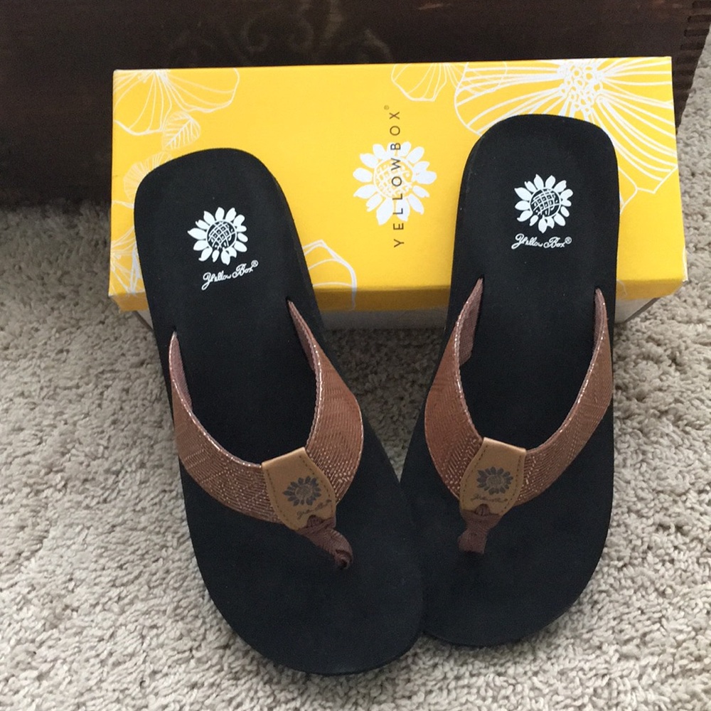 Yellow Box flip flops, nowt in box, never worn